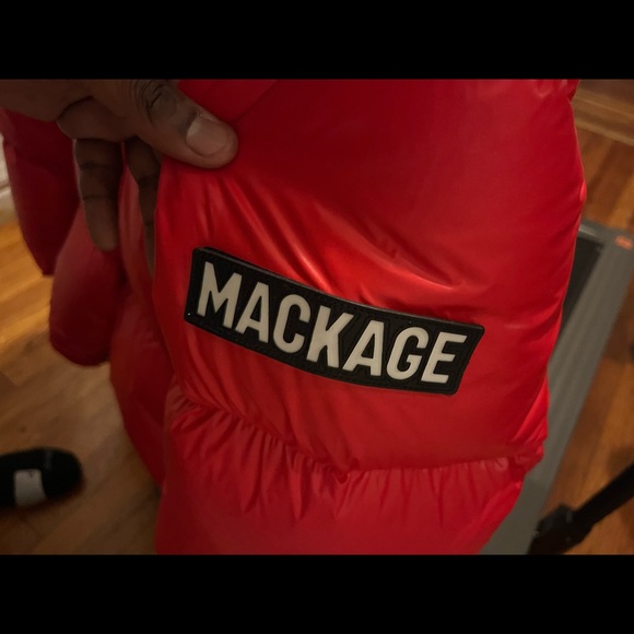 Mackage Kent size 44 Mens no rips a few spots but nothing crazy - Picture 3 of 8